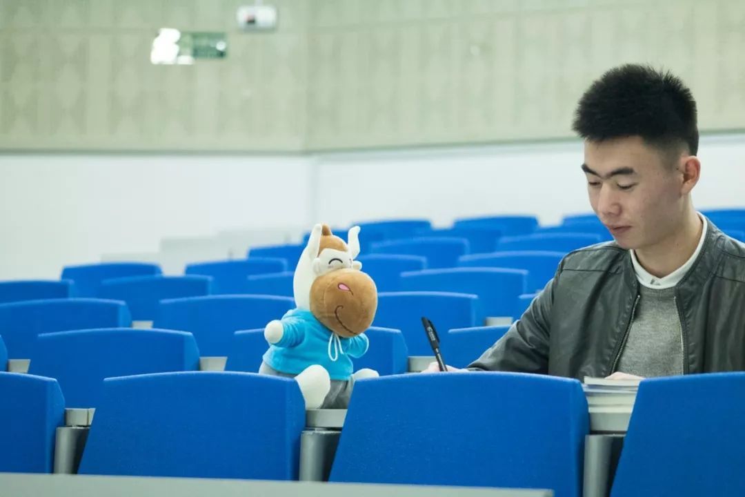上财会计男学霸6个月过7门,考ACCA的正确心态就应该是这样的!